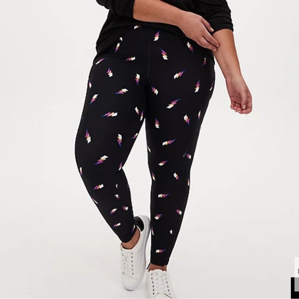 Torrid Performance Core Full Length Active Legging With Side Pockets